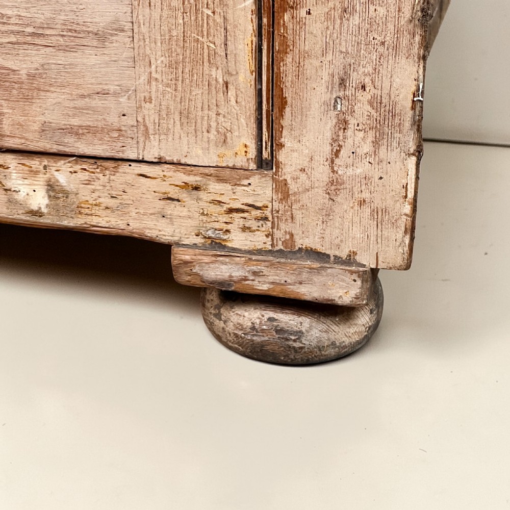 A Large 19th Century Stripped Pine Housekeeper's Cupboard View V