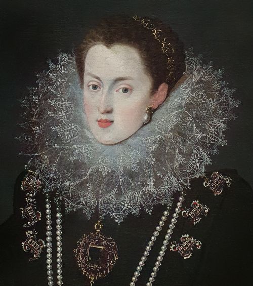 fig 2. Portrait of Margaret of Austria, Queen of Spain & Portugal c.1607; Workshop of Juan Pantoja de la Cruz (1553-1608)