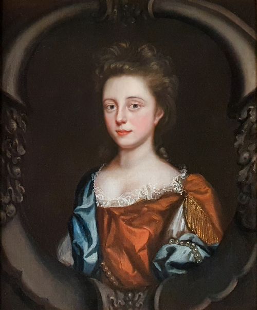 PORTRAIT OF A YOUNG LADY IN RUSSET DRESS WITH BLUE WRAP C1680S CIRCLE OR STUDIO OF MARY BEALE 16321699 OIL ON CANVAS PAINTING - ADDITIONAL PHOTO 2