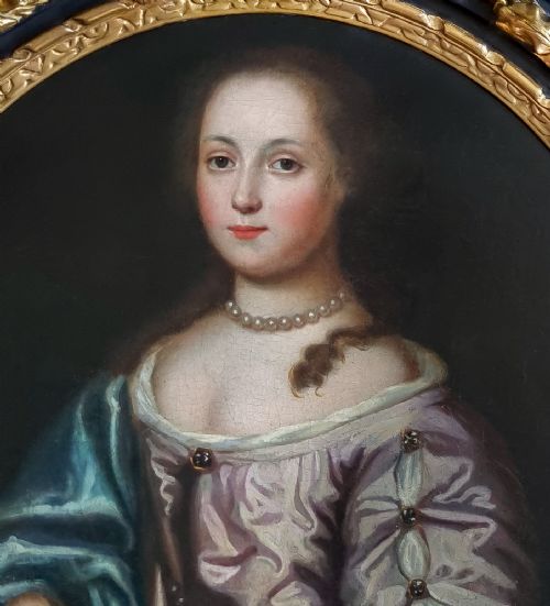 PORTRAIT OF YOUNG LADY HOLDING AN ORANGE C1700 FOLLOWER OF JEANBAPTISTE VAN LOO 16841745 ANTIQUE OIL ON CANVAS PAINTING - ADDITIONAL PHOTO 3