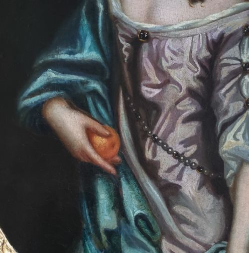 PORTRAIT OF YOUNG LADY HOLDING AN ORANGE C1700 FOLLOWER OF JEANBAPTISTE VAN LOO 16841745 ANTIQUE OIL ON CANVAS PAINTING - ADDITIONAL PHOTO 5