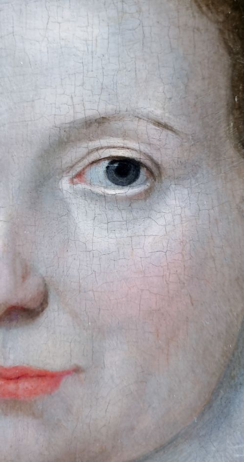 PORTRAIT OF A LADY IN AN ELABORATE BLACK COSTUME WITH RUFF AND PEARLS C1615 CIRCLE OF ROBERT PEAKE THE ELDER C15511619 OIL ON PANEL PAINTING - ADDITIONAL PHOTO 8