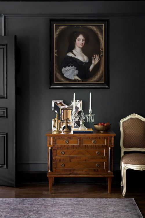 C1680 PORTRAIT OF A LADY HOLDING A PORTRAIT MINIATURE OF A BOY CIRCLE OF JOHN MICHAEL WRIGHT 16171694 ANTIQUE OIL ON CANVAS PAINTING - ADDITIONAL PHOTO 1