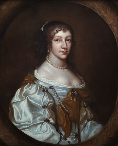 1660'S PORTRAIT OF A LADY IN A SILVER SILK DRESS CIRCLE OF SIR PETER LELY 16181680 ANTIQUE OIL PAINTING ON CANVAS - ADDITIONAL PHOTO 1
