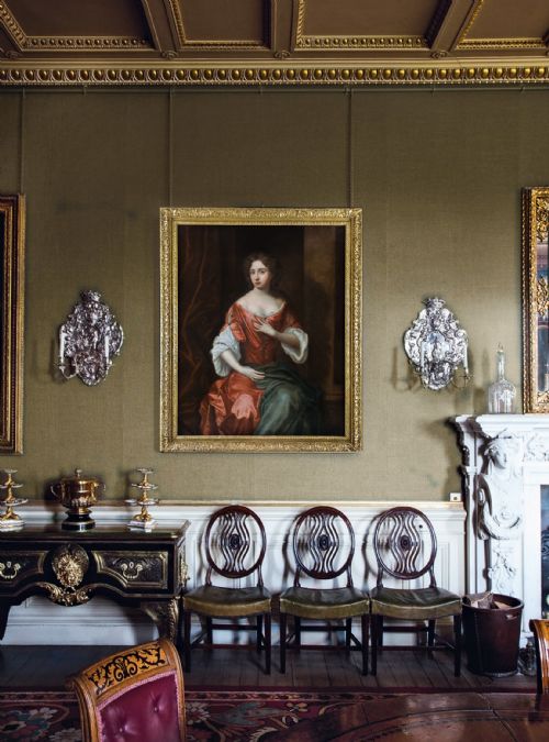 fig 1. Portrait of a Lady in Red Dress on a Porch with Red Curtain c.1680; Circle of William Wissing, Antique oil on canvas painting, Good provenance