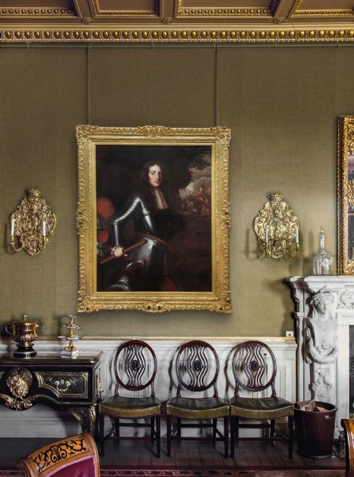 PORTRAIT OF WILLIAM OF ORANGE 16501702 LATER WILLIAM III BEFORE A BATTLEFIELD C1680 CIRCLE OF PETER LELY 16181680 OIL ON CANVAS PAINTING - ADDITIONAL PHOTO 1