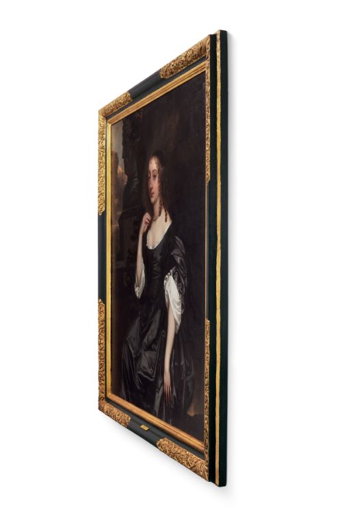 fig 1. A seventeenth-century oil portrait of a lady in a black gown with pearl jewellery, presented in an ebonised and gilt cornered timber frame.