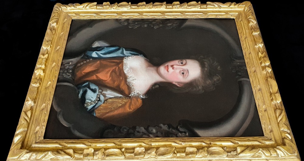 Portrait of a Young Lady in Russet Dress with Blue Wrap c.1680’s; Circle or Studio of Mary Beale (1632-1699) oil on canvas painting View II