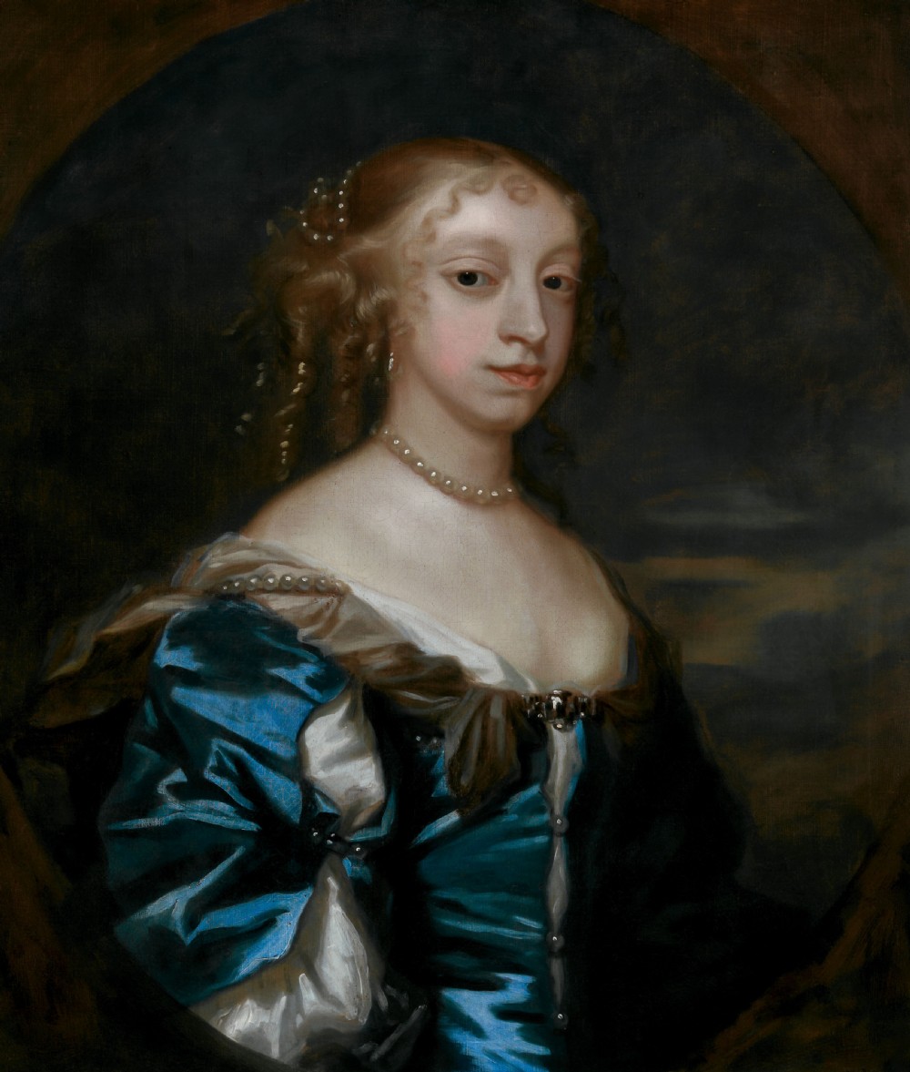 A seventeenth-century oil portrait painting depicting a noblewoman wearing a blue silk gown with cut sleeves and a pearl necklace within a gold gilt frame. View VI