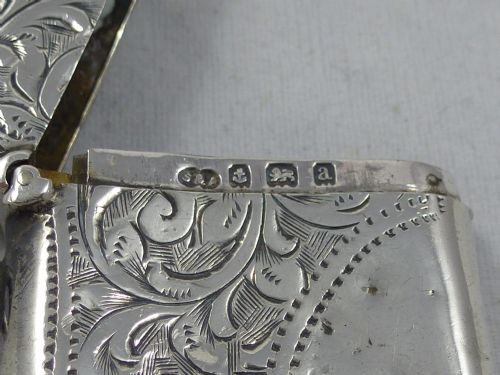 LATE VICTORIAN HALLMARKED STERLING SILVER VESTA CASE - ADDITIONAL PHOTO 2