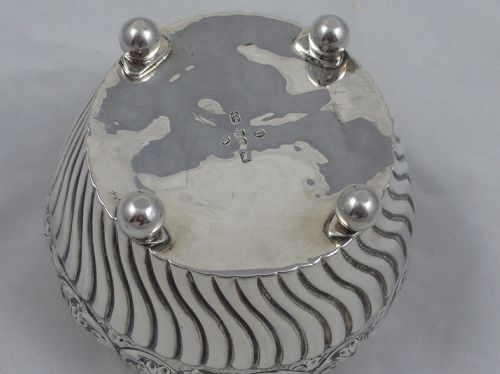 VICTORIAN HALLMARKED STERLING SILVER BOWL NATHAN HAYES - ADDITIONAL PHOTO 3