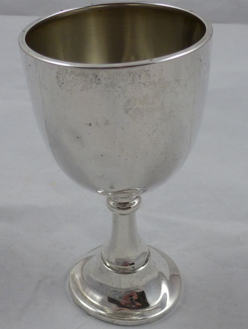 GEORGE V HALLMARKED STERLING SILVER TROPHY CUP ON BAKELITE BASE - ADDITIONAL PHOTO 2