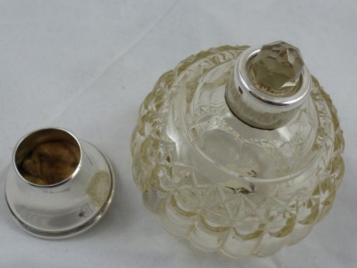 EDWARDIAN HALLMARKED SILVER CUT GLASS SCENT BOTTLE BY COLLETT ANDERSON - ADDITIONAL PHOTO 4