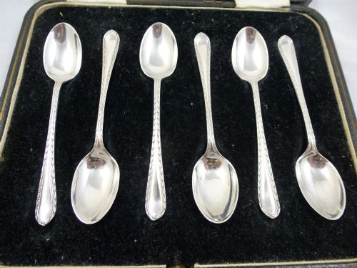 CASED SET OF EDWARDIAN HALLMARKED STERLING SILVER TEA OR COFFEE SPOONS BY COOPER BROS SONS - ADDITIONAL PHOTO 2