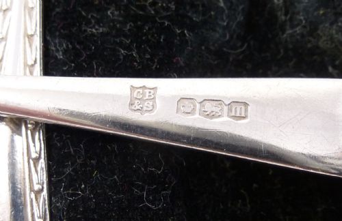 CASED SET OF EDWARDIAN HALLMARKED STERLING SILVER TEA OR COFFEE SPOONS BY COOPER BROS SONS - ADDITIONAL PHOTO 4