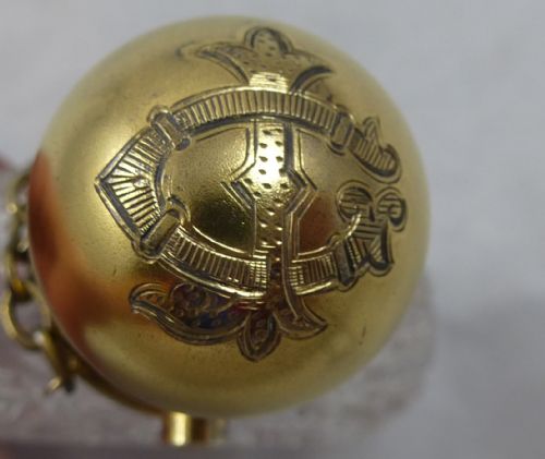 AN EXTREMELY FINE MIDLATE VICTORIAN SILVER GILT AND CUT GLASS PERFUME BOTTLE BY GEORGE BRACE OF LONDON - ADDITIONAL PHOTO 5