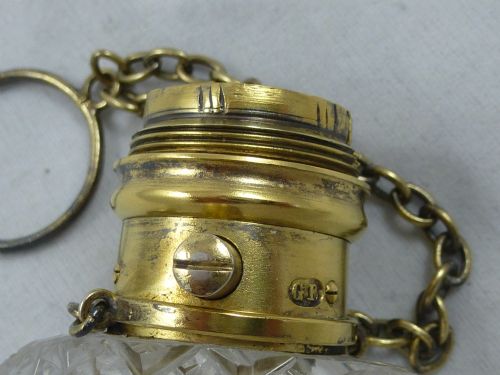 AN EXTREMELY FINE MIDLATE VICTORIAN SILVER GILT AND CUT GLASS PERFUME BOTTLE BY GEORGE BRACE OF LONDON - ADDITIONAL PHOTO 12