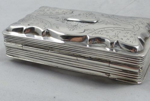 C19TH DUTCH BOOK FORM HALLMARKED SILVER SNUFF BOX - ADDITIONAL PHOTO 3