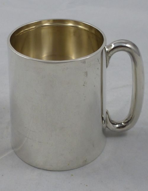 george v hallmarked sterling silver tankard made by william hair haseler - CATEGORY: ANTIQUE SILVER - DATED 1930