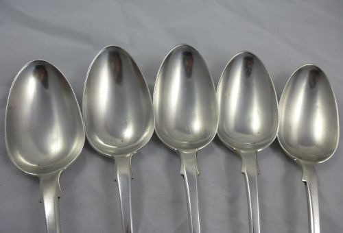 A SET OF FIVE EARLYMID VICTORIAN FIDDLE PATTERN TABLE SPOONS MADE IN 18567 BY ELIZABETH EATON - ADDITIONAL PHOTO 2