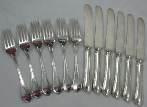 A SET OF AMERICAN TOWLE HALLMARKED STERLING SILVER KNIVES AND FORKS C1906 TO SEAT SIX - ADDITIONAL PHOTO 4
