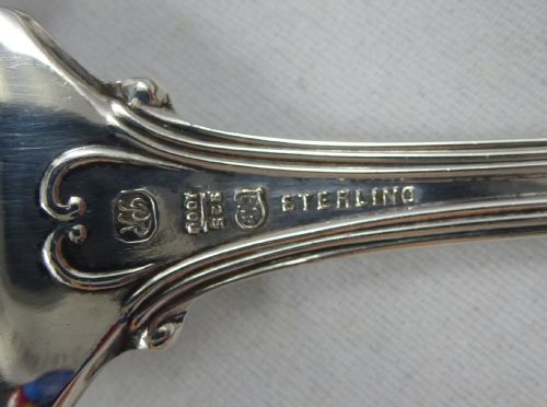 A SET OF AMERICAN TOWLE HALLMARKED STERLING SILVER KNIVES AND FORKS C1906 TO SEAT SIX - ADDITIONAL PHOTO 5