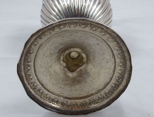 A LARGE INDIAN SILVER TROPHY CUP FOR THE BEEFENGLER CUP 1935 - ADDITIONAL PHOTO 2