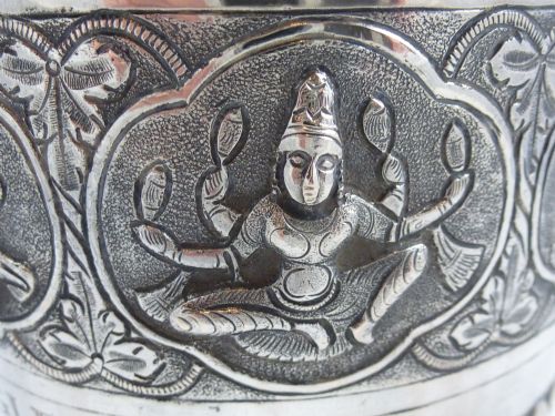 A LARGE INDIAN SILVER TROPHY CUP FOR THE BEEFENGLER CUP 1935 - ADDITIONAL PHOTO 6