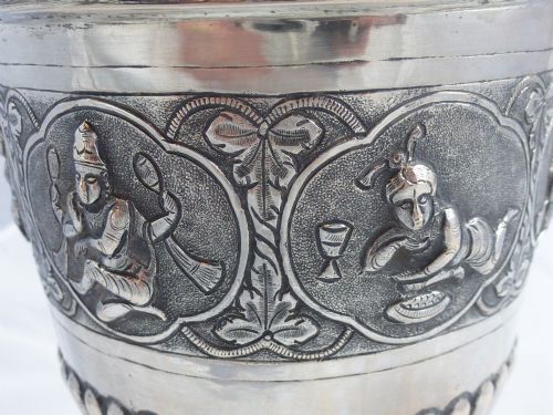 A LARGE INDIAN SILVER TROPHY CUP FOR THE BEEFENGLER CUP 1935 - ADDITIONAL PHOTO 8
