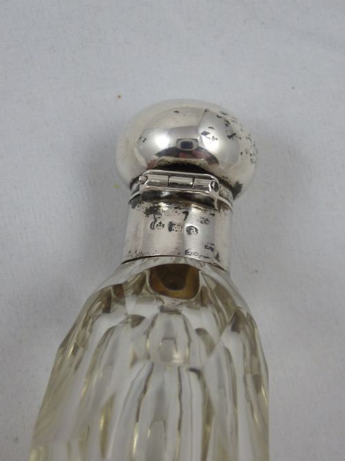 A LATE C19THEARLY C20TH GERMAN HALLMARKED SILVER CUT GLASS SCENT BOTTLE - ADDITIONAL PHOTO 3