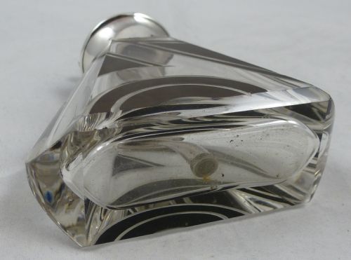 AN AMERICAN ART DECO STERLING SILVER GLASS PERFUME ATOMIZER BOTTLE - ADDITIONAL PHOTO 3
