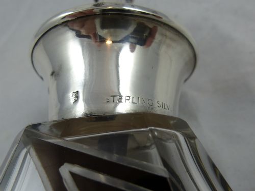 AN AMERICAN ART DECO STERLING SILVER GLASS PERFUME ATOMIZER BOTTLE - ADDITIONAL PHOTO 4