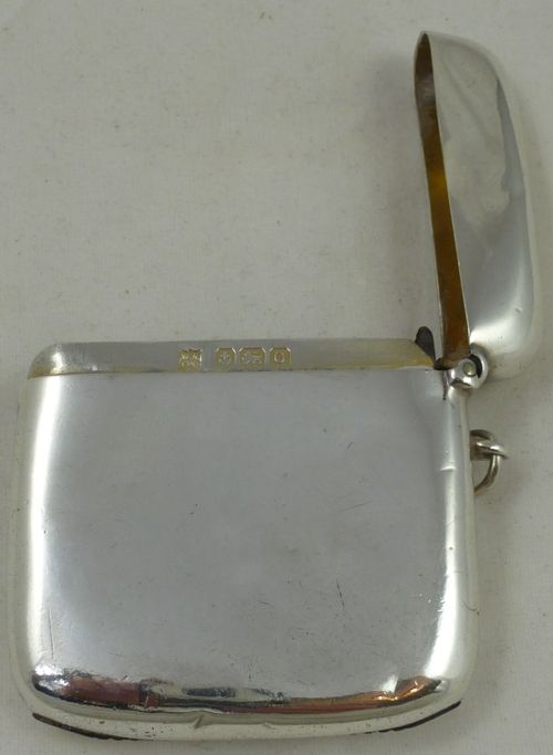 A HALLMARKED STERLING SILVER VESTA CASE - ADDITIONAL PHOTO 6