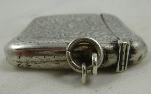 A VICTORIAN HALLMARKED STERLING SILVER VESTA CASE - ADDITIONAL PHOTO 3