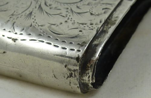 A VICTORIAN HALLMARKED STERLING SILVER VESTA CASE - ADDITIONAL PHOTO 5
