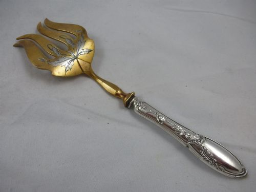A LATE C19TH FRENCH SILVER HANDLED SERVING FORK - ADDITIONAL PHOTO 4