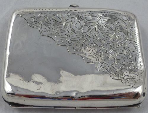 AN EDWARDIAN SILVER CIGARETTE CASE BY HENRY WILLIAMSON LTD - ADDITIONAL PHOTO 2