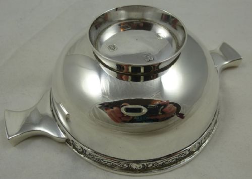 A SCOTTISH SILVER QUAICHE BY THOMAS KERR EBBUTT - ADDITIONAL PHOTO 5