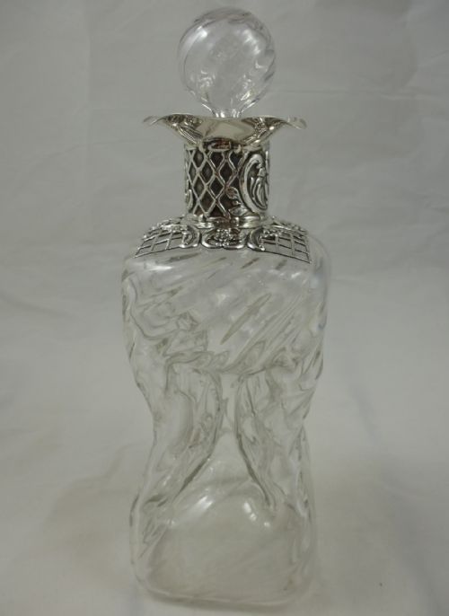 A VICTORIAN SILVER HOURGLASS DECANTER BY WILLIAM COMYNS - ADDITIONAL PHOTO 3