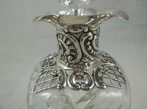 A VICTORIAN SILVER HOURGLASS DECANTER BY WILLIAM COMYNS - ADDITIONAL PHOTO 6