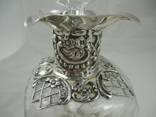 A VICTORIAN SILVER HOURGLASS DECANTER BY WILLIAM COMYNS - ADDITIONAL PHOTO 7