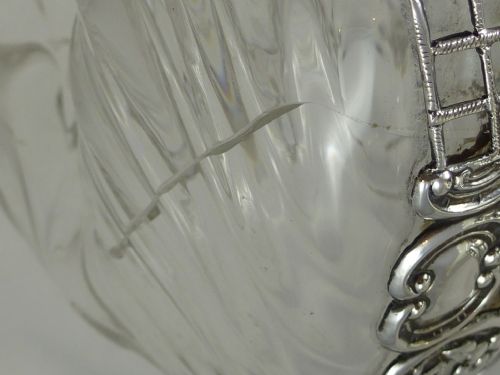A VICTORIAN SILVER HOURGLASS DECANTER BY WILLIAM COMYNS - ADDITIONAL PHOTO 12