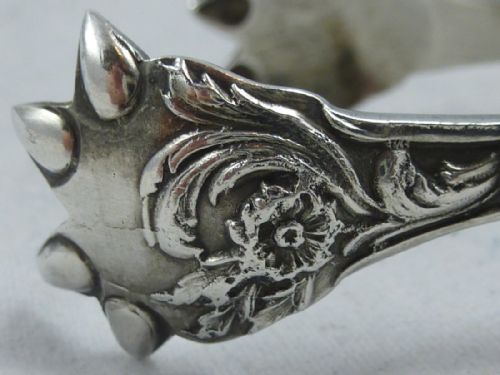 LATE C19TH PAIR OF FRENCH 950 STANDARD SILVER SUGAR TONGS - ADDITIONAL PHOTO 5