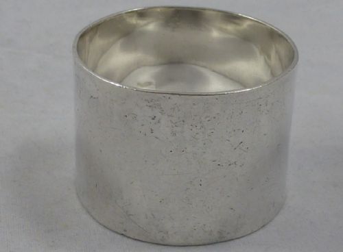 a silver napkin ring by charles kirkham - CATEGORY: ANTIQUE SILVER - DATED 1940