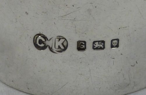 A SILVER NAPKIN RING BY CHARLES KIRKHAM - ADDITIONAL PHOTO 2