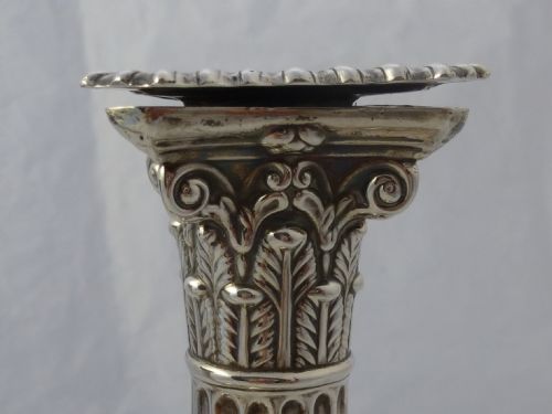 PAIR OF GOLDSMITHS SILVERSMITHS LTD EDWARDIAN SILVER CANDLESTICKS - ADDITIONAL PHOTO 8