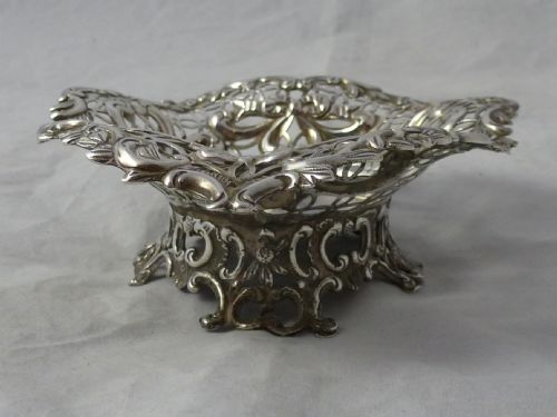 WILLIAM COMYNS SONS VICTORIAN SILVER BON BON DISH - ADDITIONAL PHOTO 3