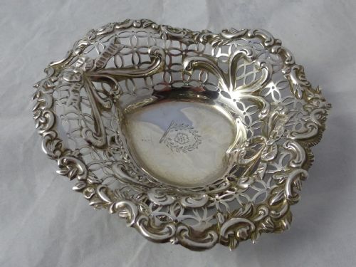 WILLIAM COMYNS SONS VICTORIAN SILVER BON BON DISH - ADDITIONAL PHOTO 4