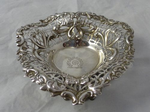 WILLIAM COMYNS SONS VICTORIAN SILVER BON BON DISH - ADDITIONAL PHOTO 5