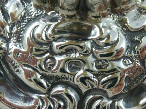 VICTORIAN HALLMARKED SILVER AND IVORY CRUMB BRUSH - ADDITIONAL PHOTO 2